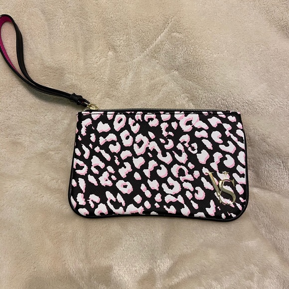 NEW Victoria’s Secret wristlet - Picture 1 of 4